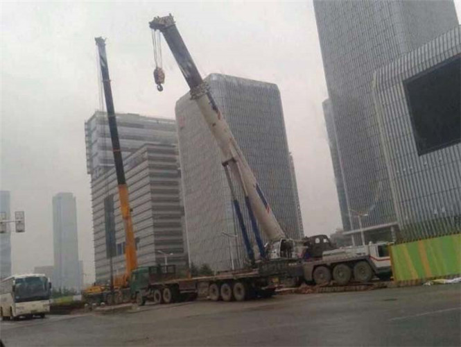 纳溪区25吨吊车能吊多重设备？