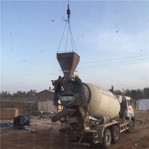 纳溪区“精准瞄准”—— 吊车的 “定位导航” 技术